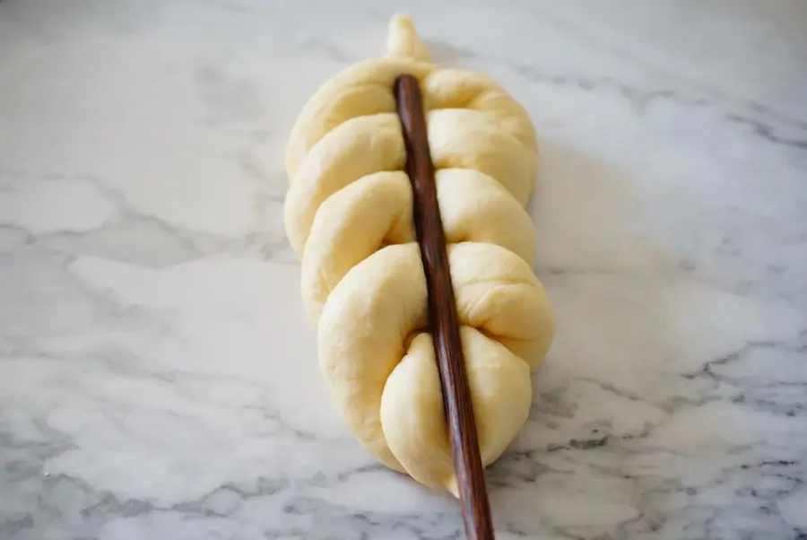 Christmas ~ leafy bread step 0