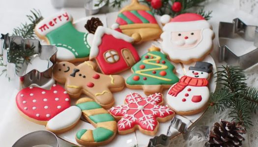 Super detailed steps to Christmas icing cookies