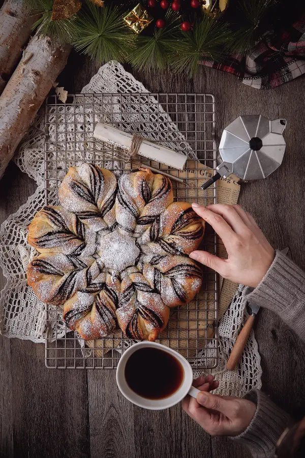 Christmas chocolate snowflake bread