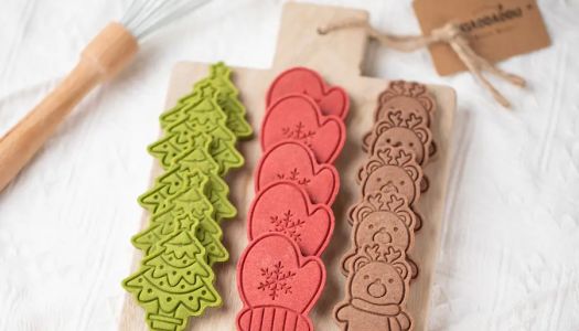 Christmas style printed cookies tutorial with pressure surface leveling and demoulding tips!