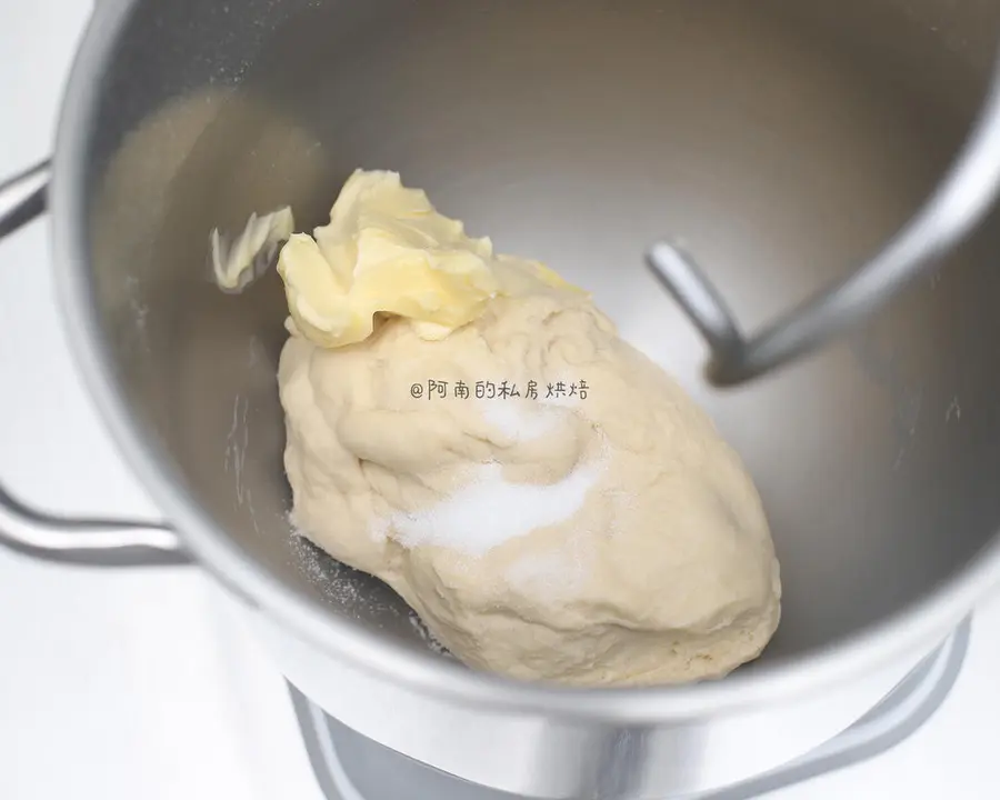 Christmas Special: Super Cute Santa Claus Tears Bread! step 0