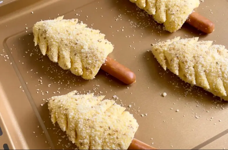 Christmas  tree bread step 0