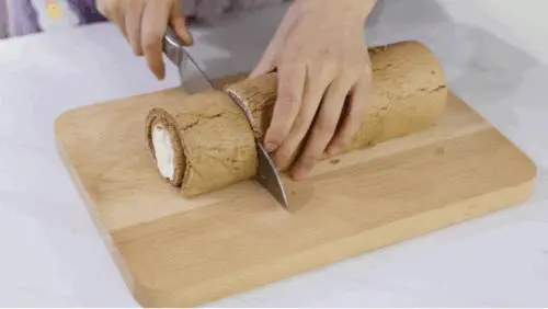 How can Christmas be without a tree root cake? step 0