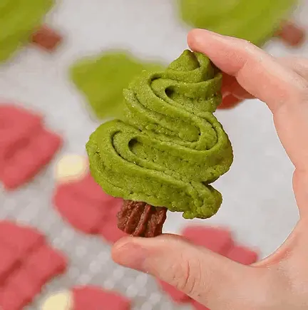 The Christmas cookie gift box  is easy to squeeze and effortless, learn 5 at a time! step 0