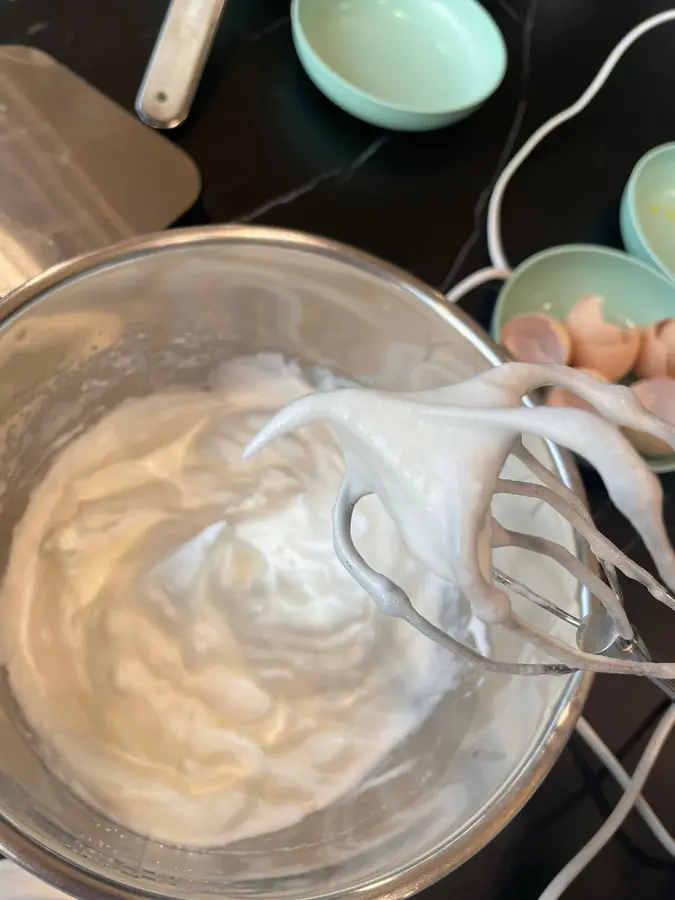 Christmas  strawberry cake step 0