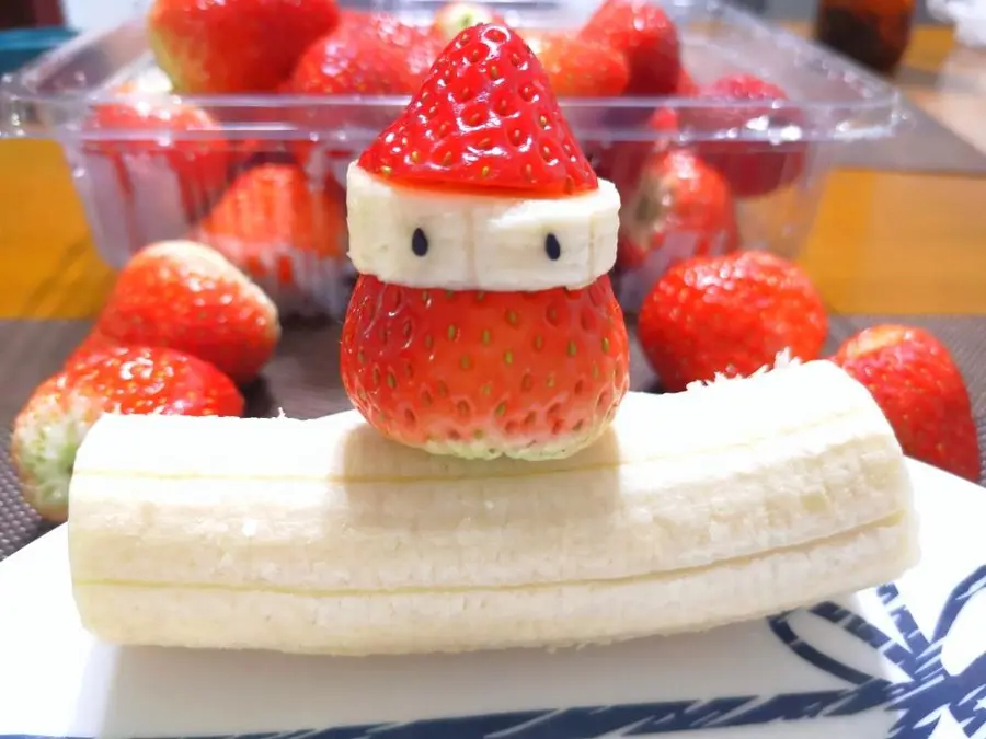 Strawberry banana Santa Claus step 0