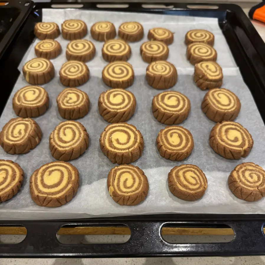 Christmas Attraction Snack - Stump Cookies step 0