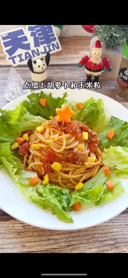 âœ¨ Christmas ritual pasta   with tomato bolognese on the Christmas table step 0