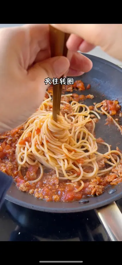 âœ¨ Christmas ritual pasta   with tomato bolognese on the Christmas table step 0