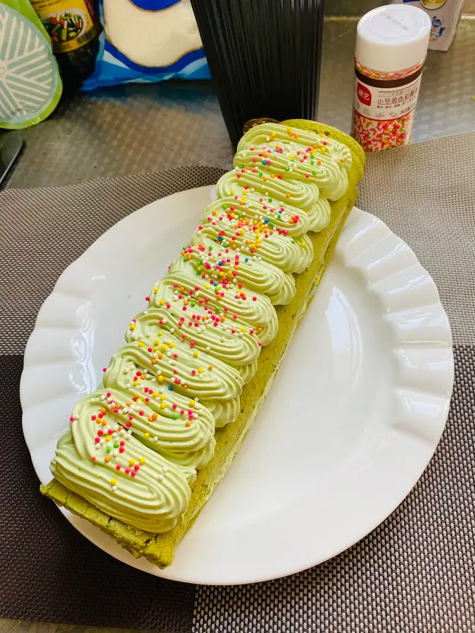 Christmas season , a little fresh matcha series of Swiss rolls , I hope that the arrival of Christmas and New Year's Day will bring us good luck â˜€ï¸ step 0