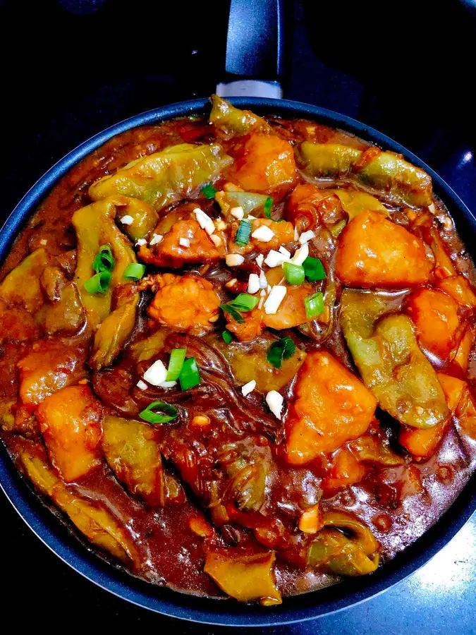 Potato stewed meat and bean vermicelli (Northeast version) step 0