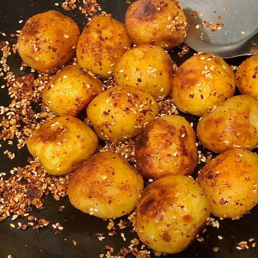 Enshi small potatoes|Fried potatoes have the taste of a food stall! step 0