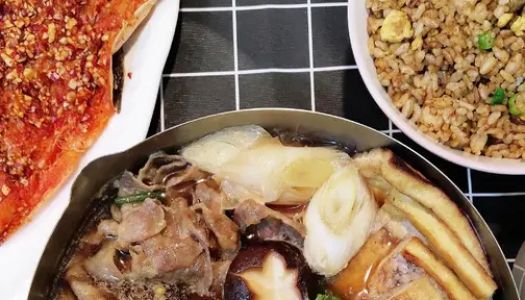 Simple and fast to eat Japanese-style sukiyaki