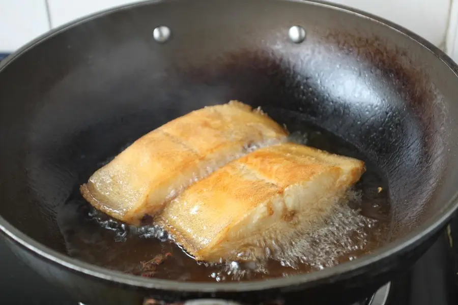 Braised flounder step 0