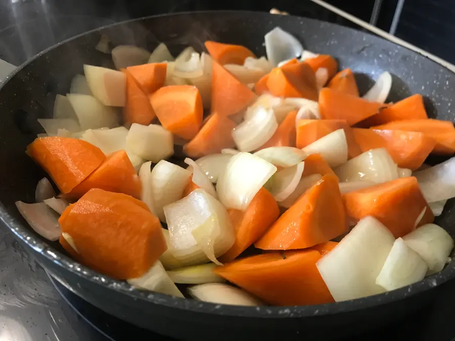 Burgundy beef stew boeuf bourguignon (can be made without a cast iron pot) step 0