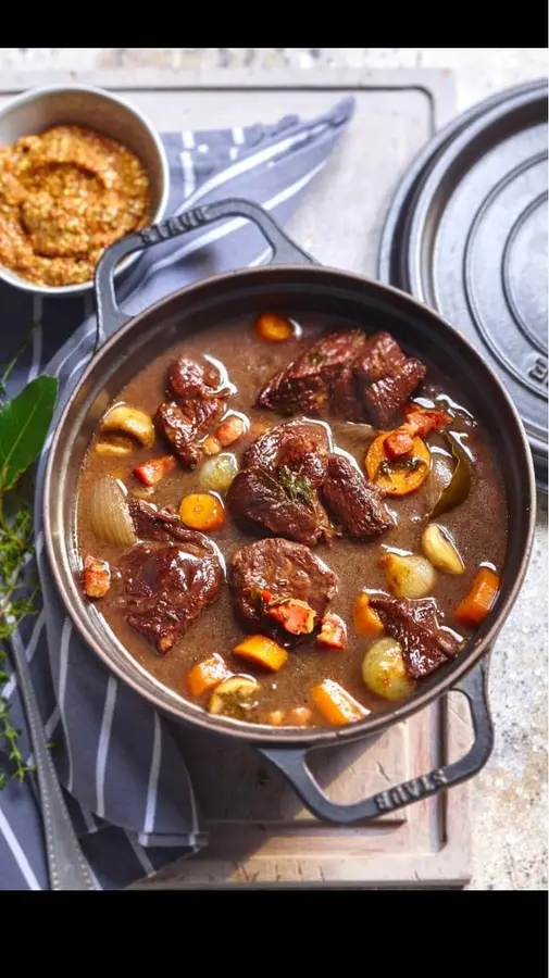 Burgundy beef stew boeuf bourguignon (can be made without a cast iron pot)