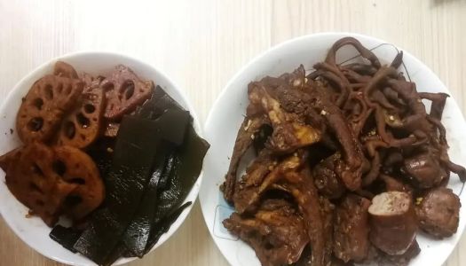 Homemade Zhou Black Duck ~ Spicy duck goods and vegetarian dishes of the chain store ~ duck intestine duck neck duck collarbone lotus root slices kelp ~