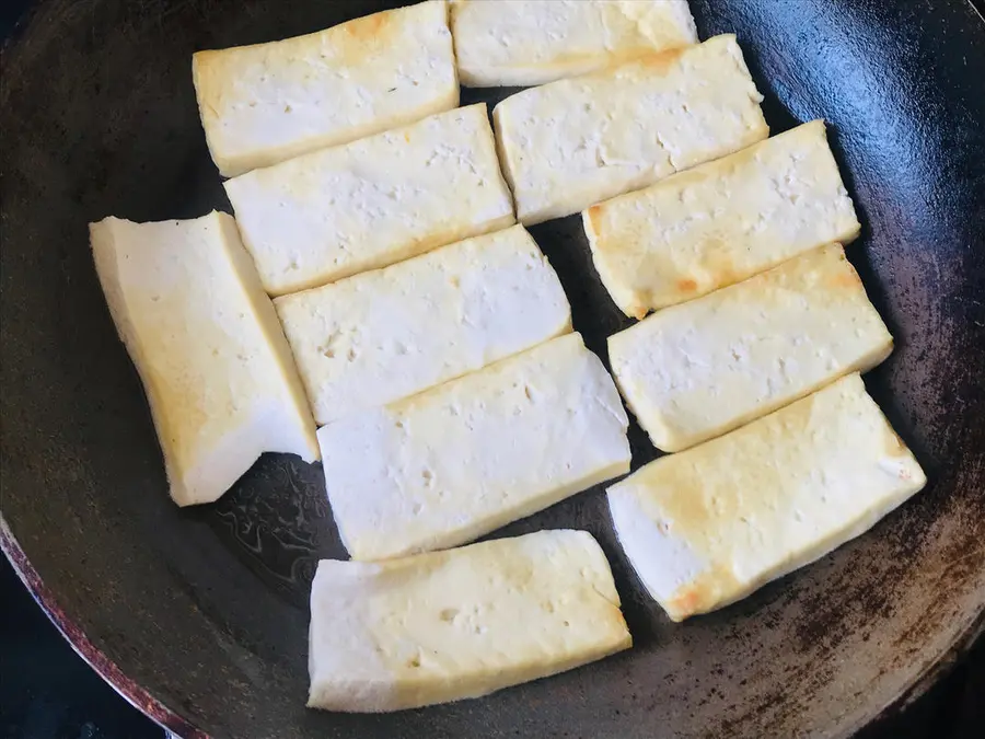 Low-calorie version of Korean-style teppanyaki tofu step 0