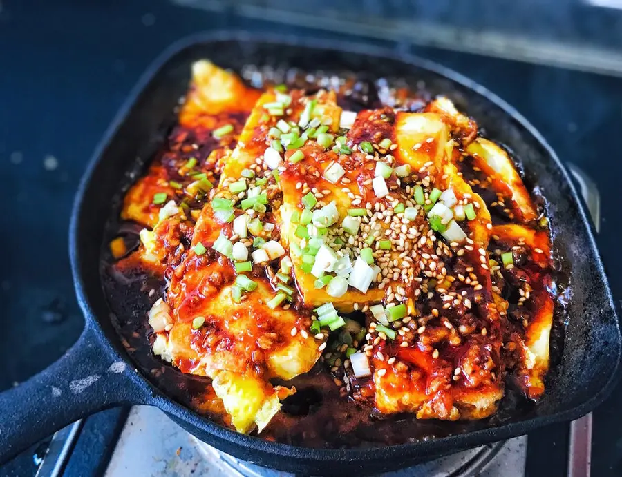 Low-calorie version of Korean-style teppanyaki tofu