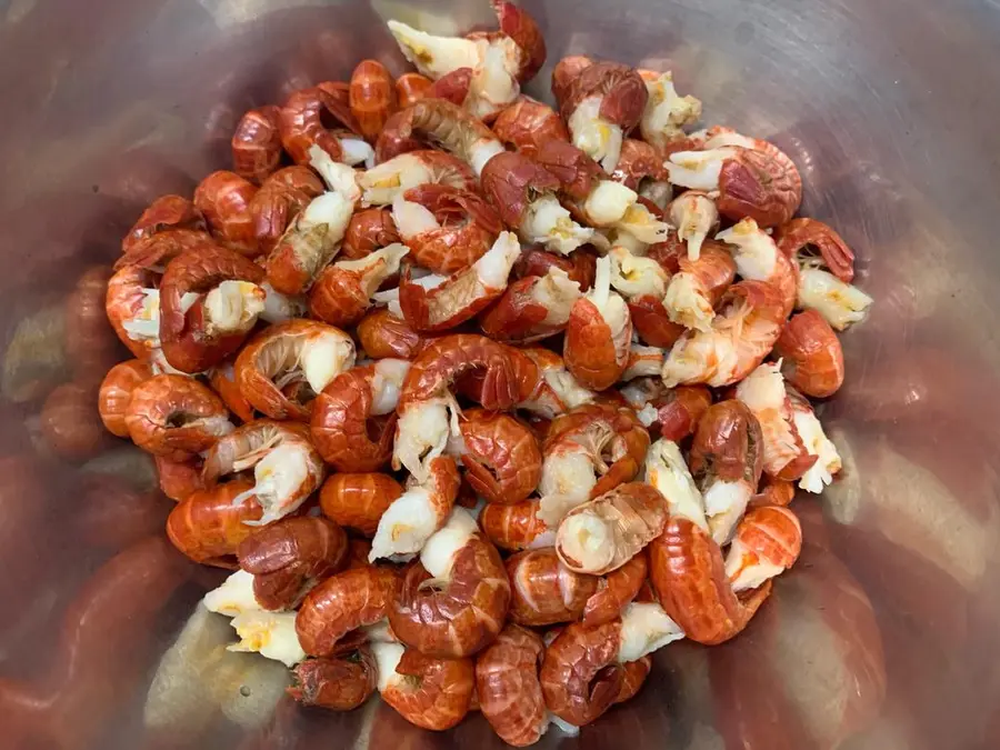 Spicy crayfish tail (a must-have for wine) step 0