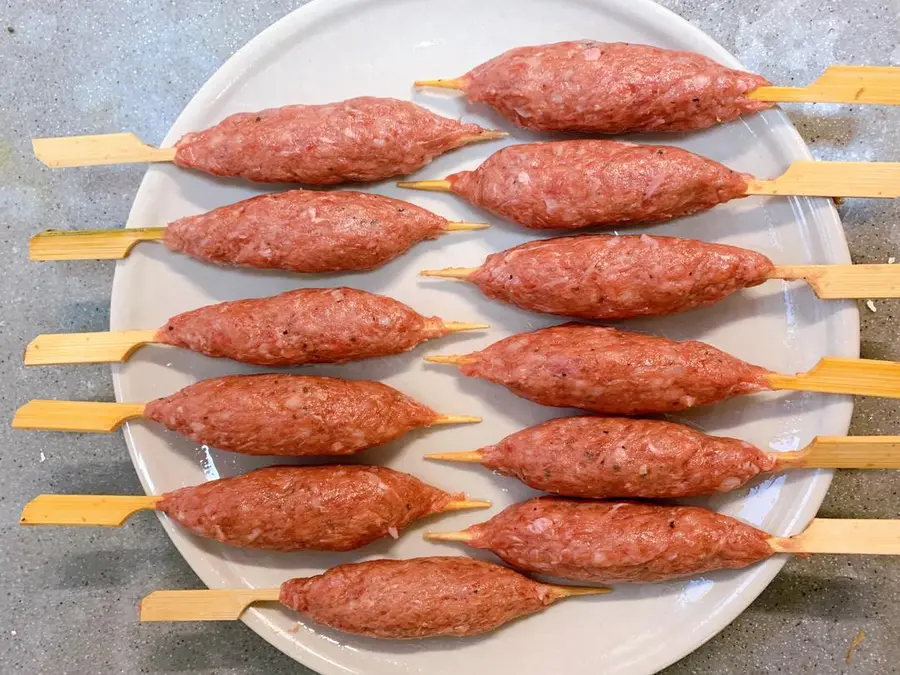 Grilled beef balls skewers at a late-night cafeteria step 0