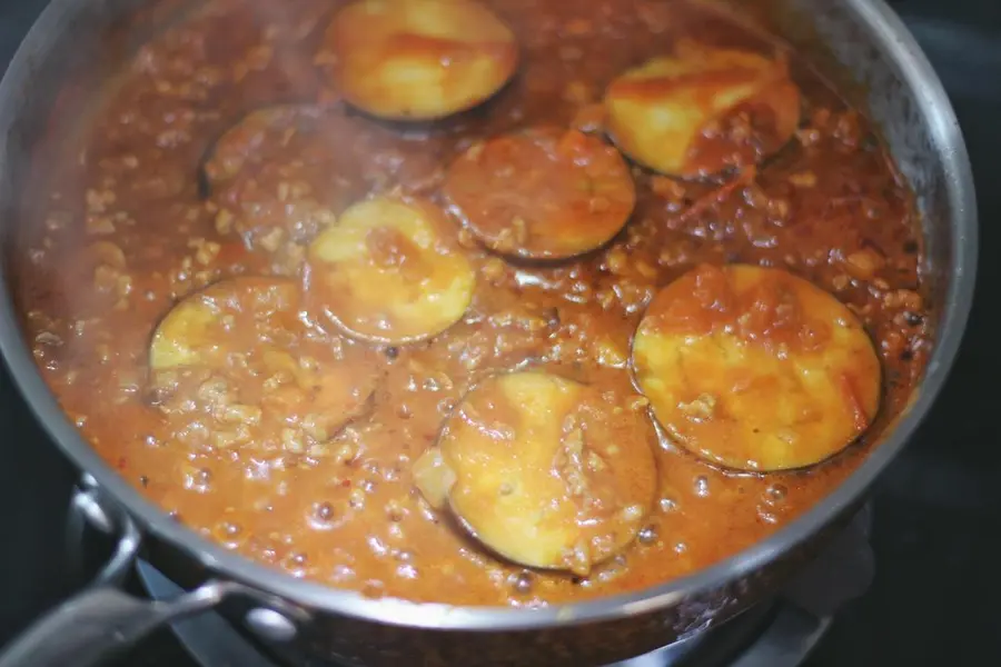 Neapolitan-style eggplant pasta step 0