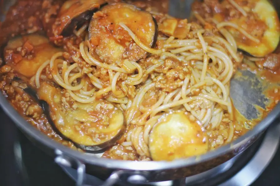 Neapolitan-style eggplant pasta step 0