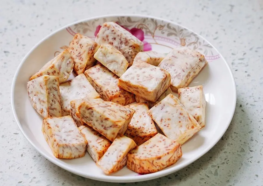 Taro roasted pork ribs that can make people eat three bowls of rice in a row step 0