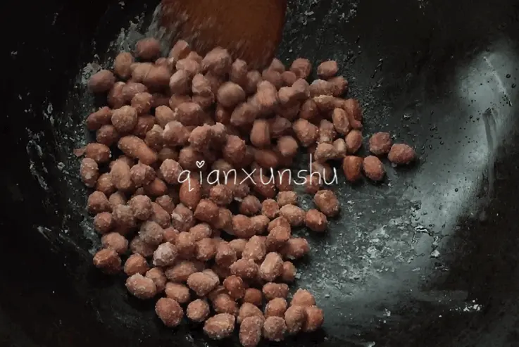 Frosted peanuts (peanut sticky) detailed GIF teaches you the technique of hanging frost thin and even step 0