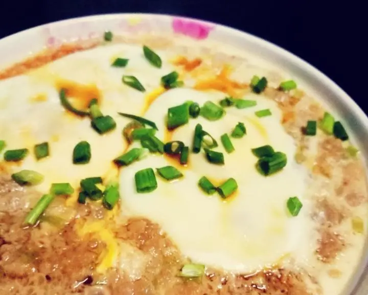 Steamed eggs with minced meat