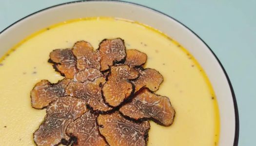 Steamed eggs with black truffles