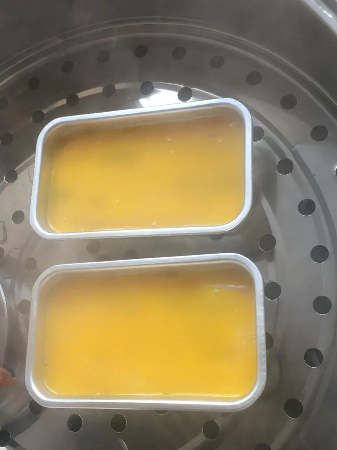 Three-color steamed eggs step 0