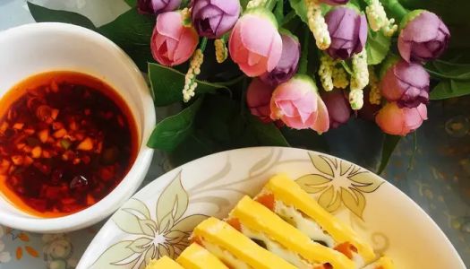 Three-color steamed eggs