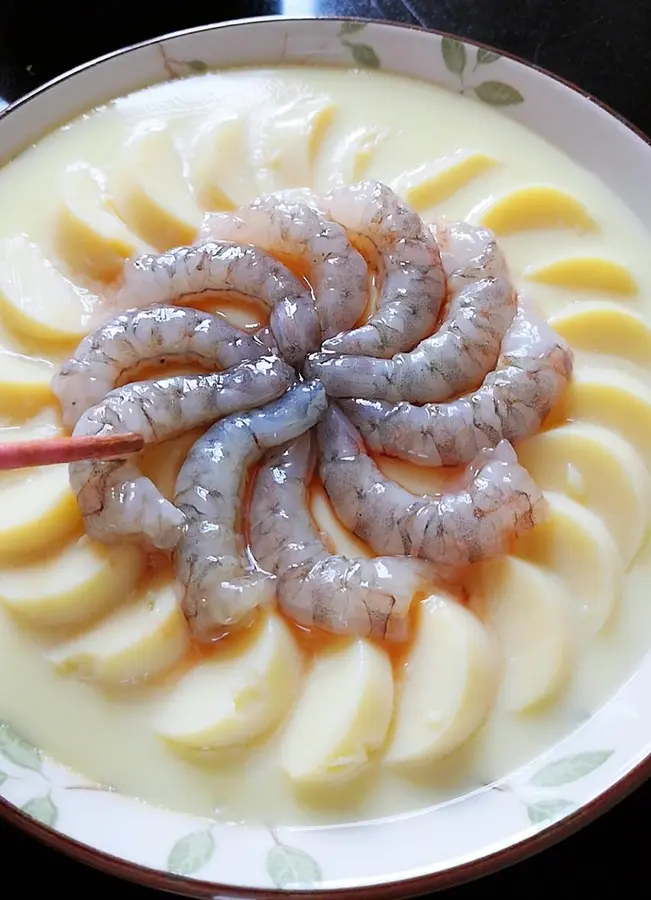 Steamed egg with tama tofu and shrimp step 0