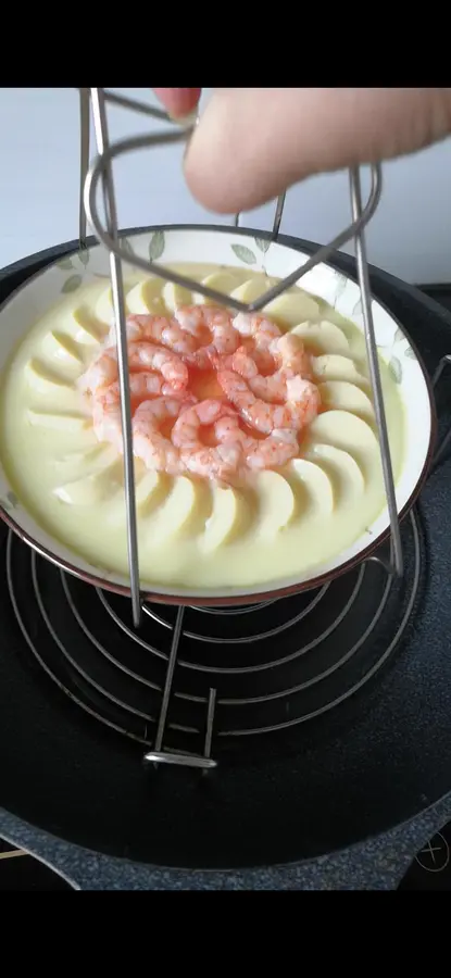 Steamed egg with tama tofu and shrimp step 0