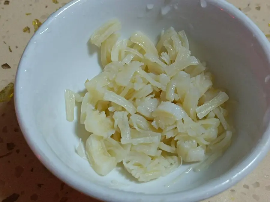 Scallop steamed eggs step 0