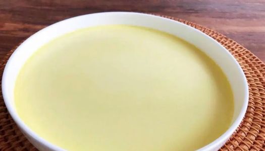 Steamed egg custard (mirror egg custard)