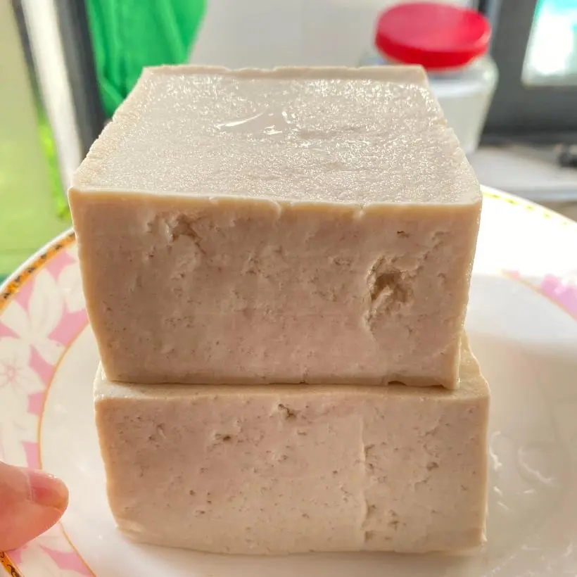 Steamed eggs with tofu and meat foam step 0