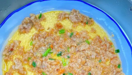 Steamed eggs with tofu and meat foam