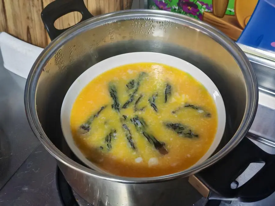 Steamed eggs with morels step 0