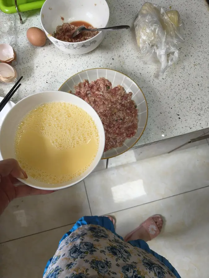 Delicious and nutritious steamed eggs with minced meat step 0