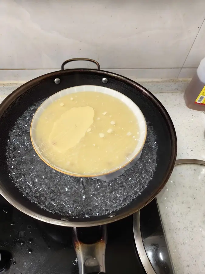 Delicious and nutritious steamed eggs with minced meat step 0