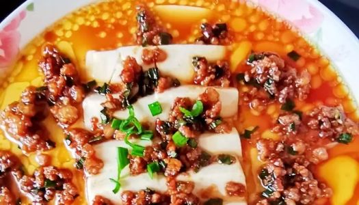 Cross-bridge tofu (steamed egg custard with minced tofu)