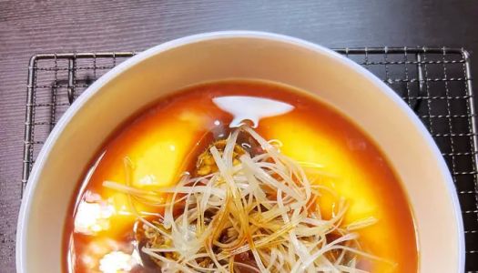 Nutritious and tender steamed egg custard with abalone