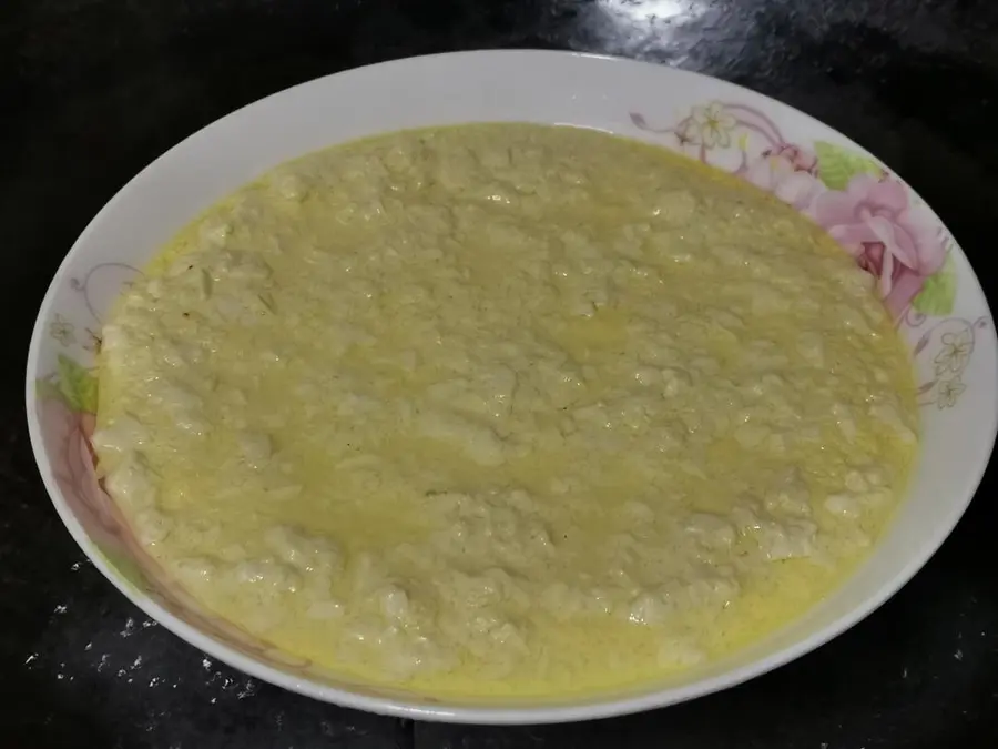 Steamed eggs with minced meat and tofu step 0