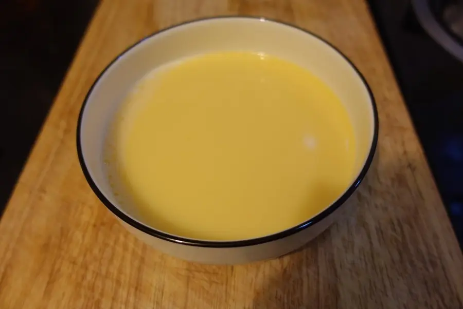 How to steam a creamy and refreshing steamed egg step 0