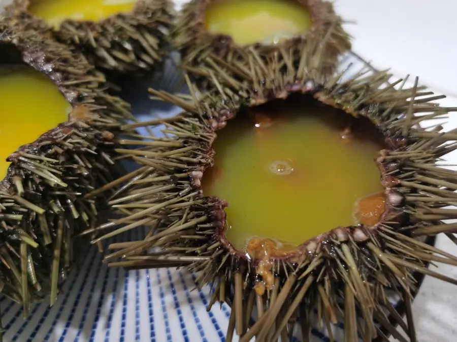 Steamed eggs  with sea urchin step 0