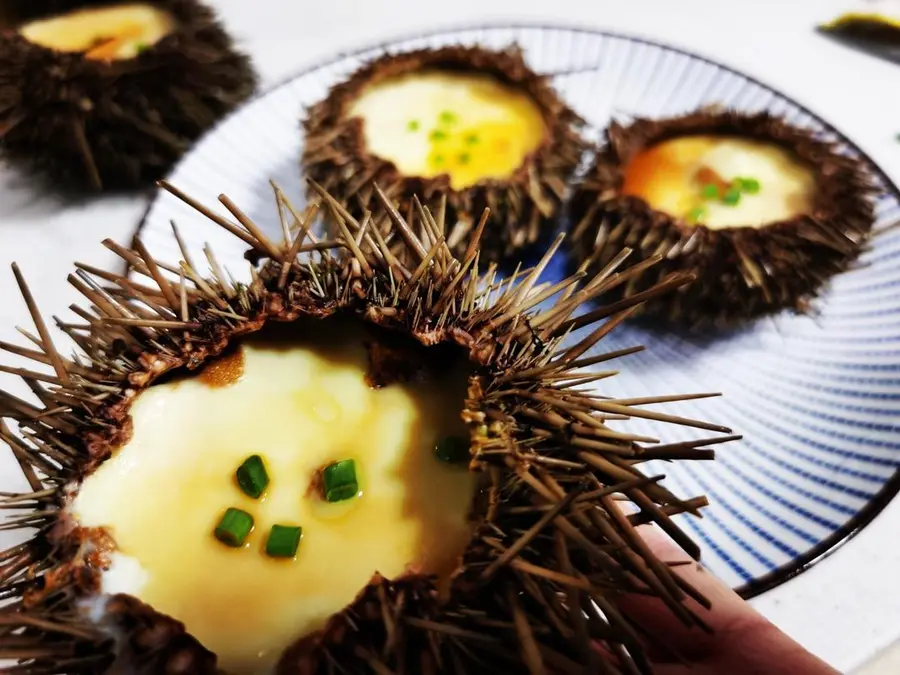 Steamed eggs  with sea urchin step 0