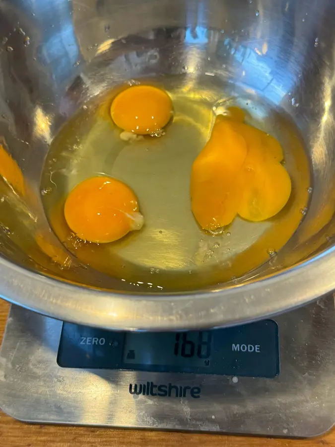 Steamed eggs with sea urchin step 0