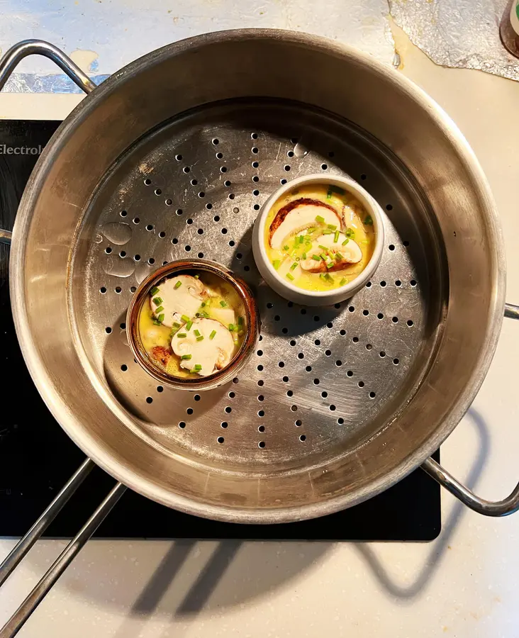 Steamed eggs with matsutake mushrooms step 0